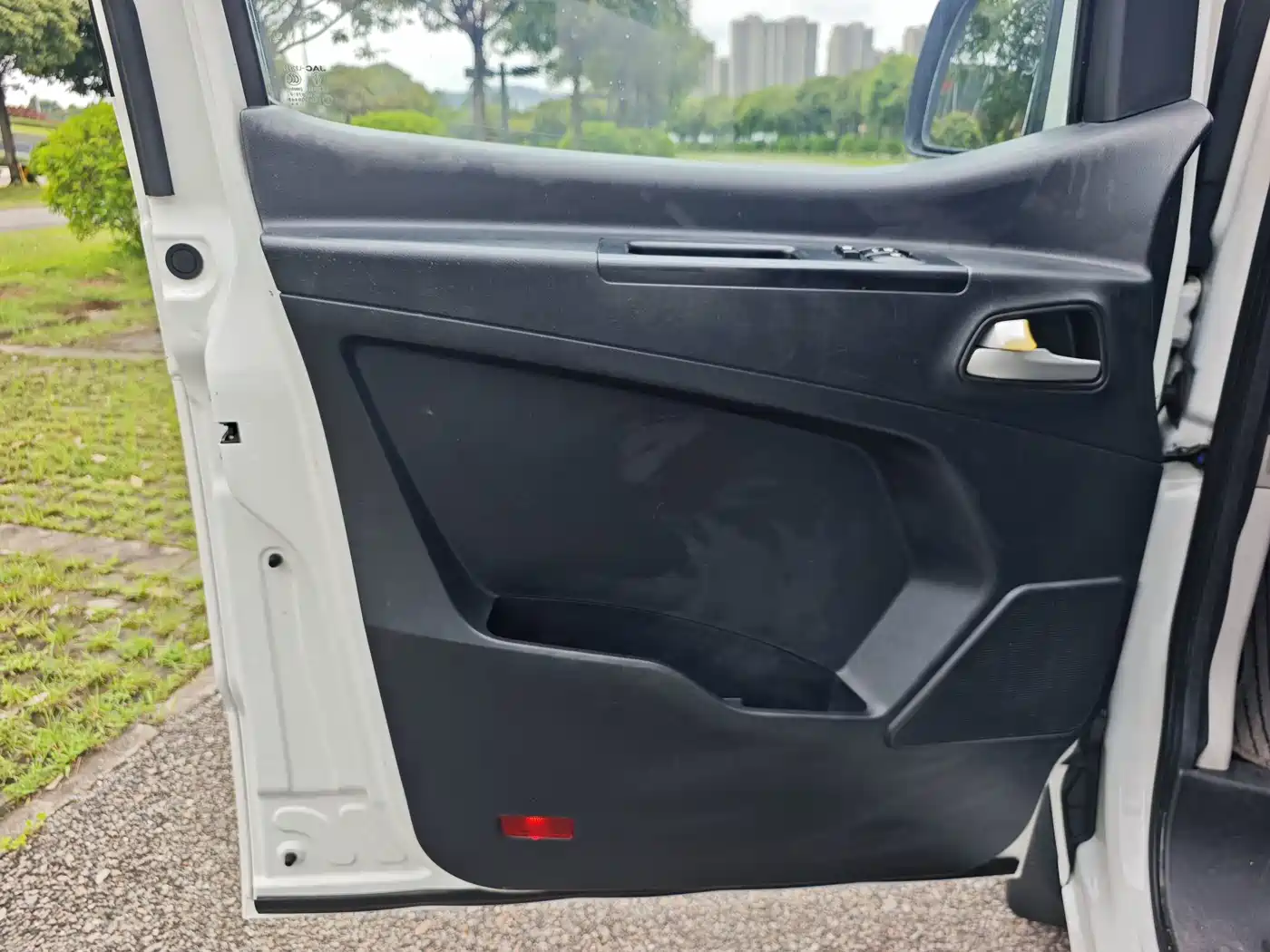 JAC Refine M3 2016 2015 Maker Edition 1.6L Luxury Smart