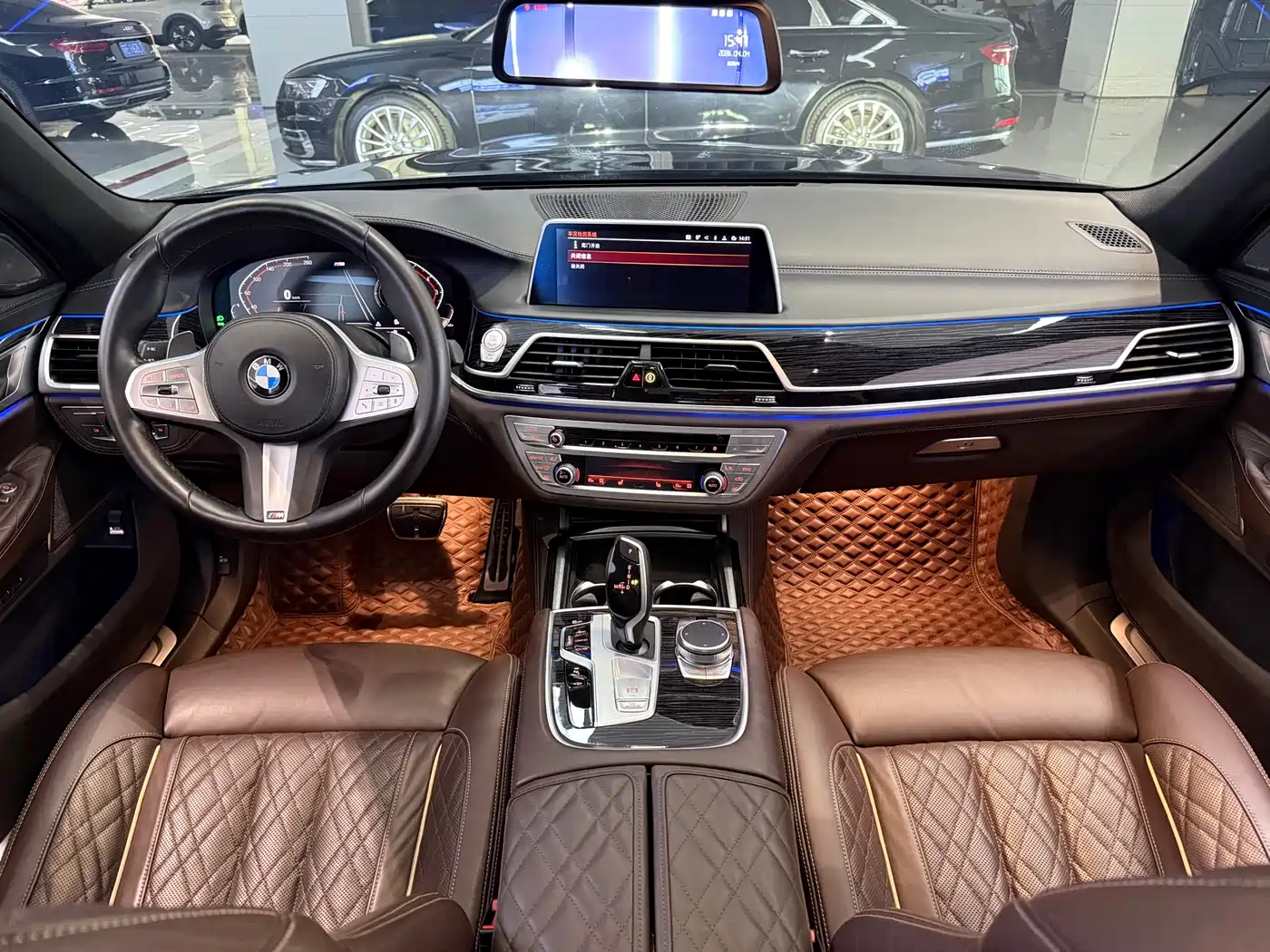 BMW 7 Series 2021 Model 740Li Leading M Sport Package фото 6