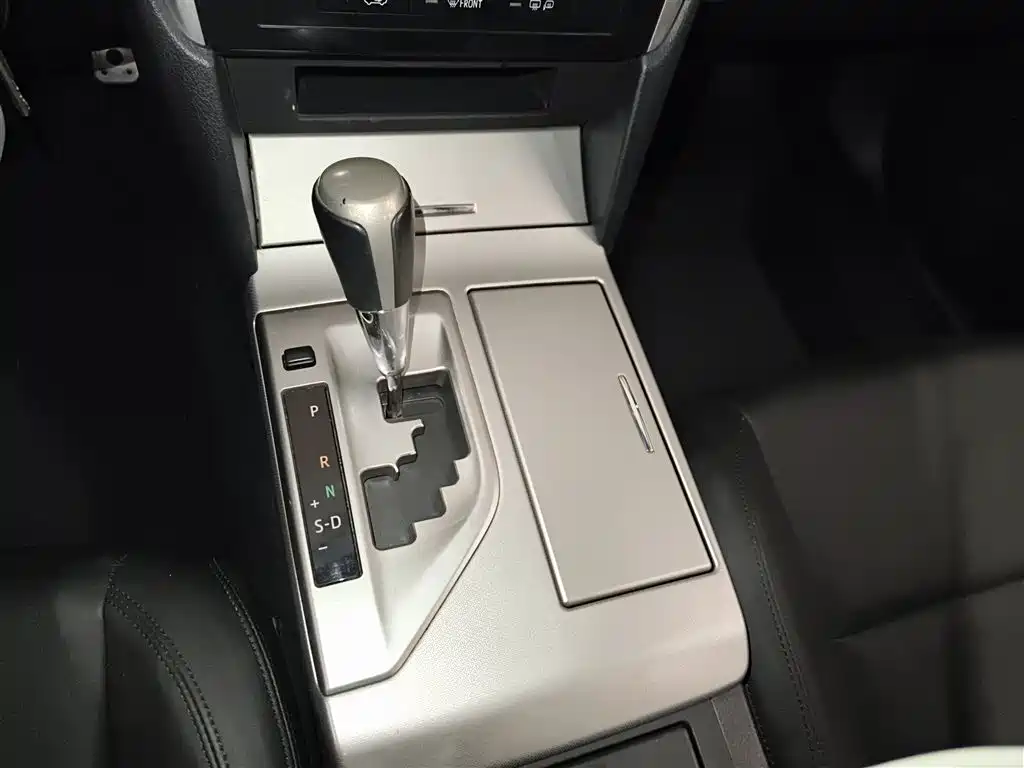 Toyota Camry 2012 Junrui 2.0S Dynamic Edition фото 6