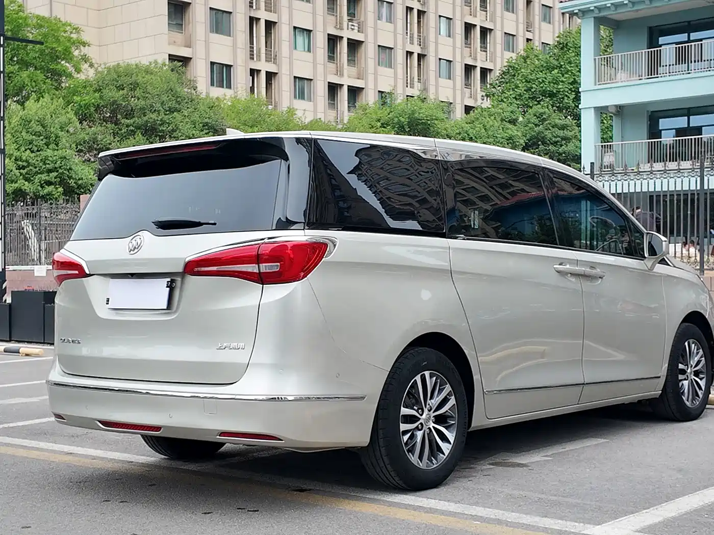 Buick GL8 2018 ES 28T Flagship Type China VI фото 20