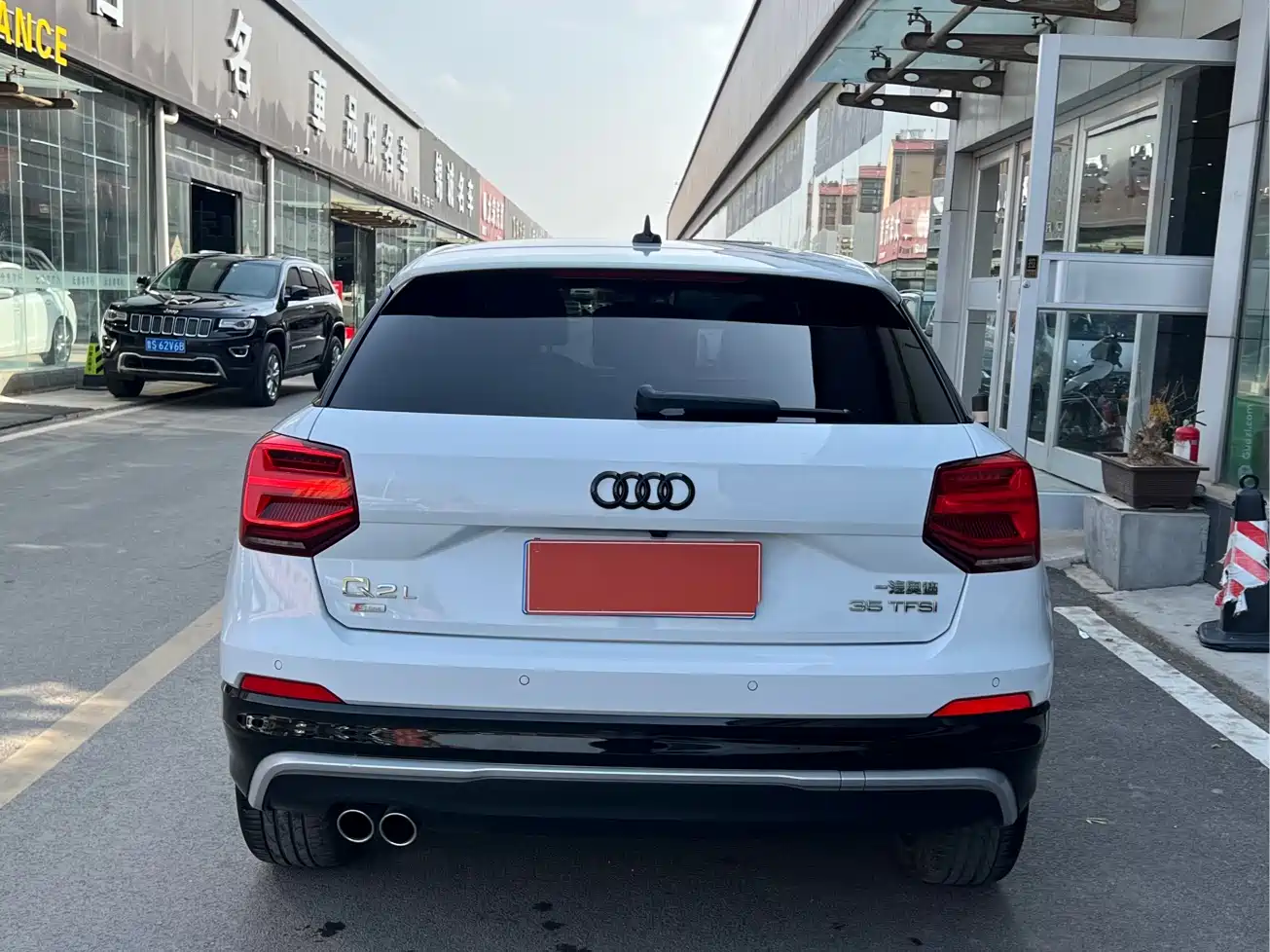 AUDI Q2L