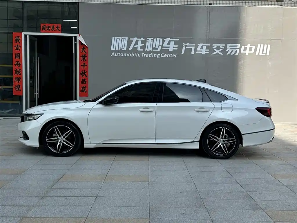 Honda Accord 2022 260TURBO Phantom Night Premium фото 22