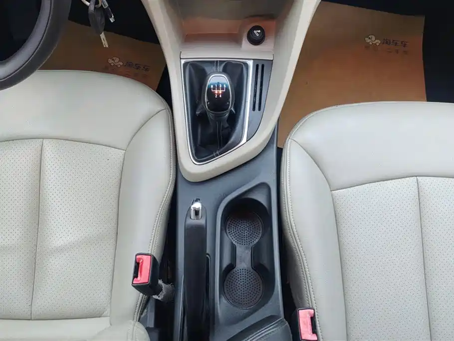 Buick Excelle 2015 15N Manual Elite фото 16