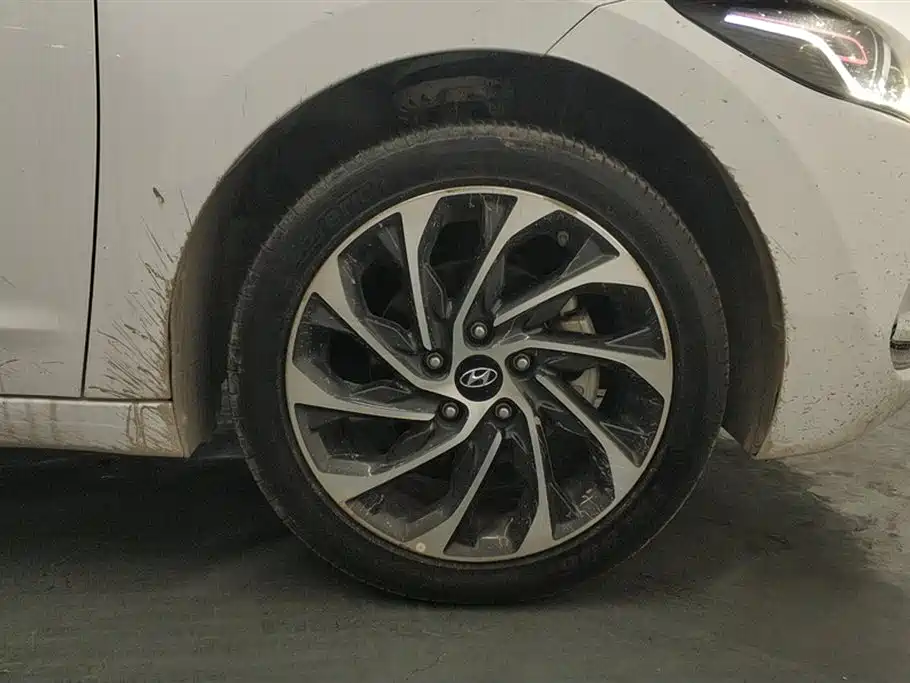 Hyundai Elantra 2019 1.4T Dual-clutch XuanDong·Vitality Type фото 6