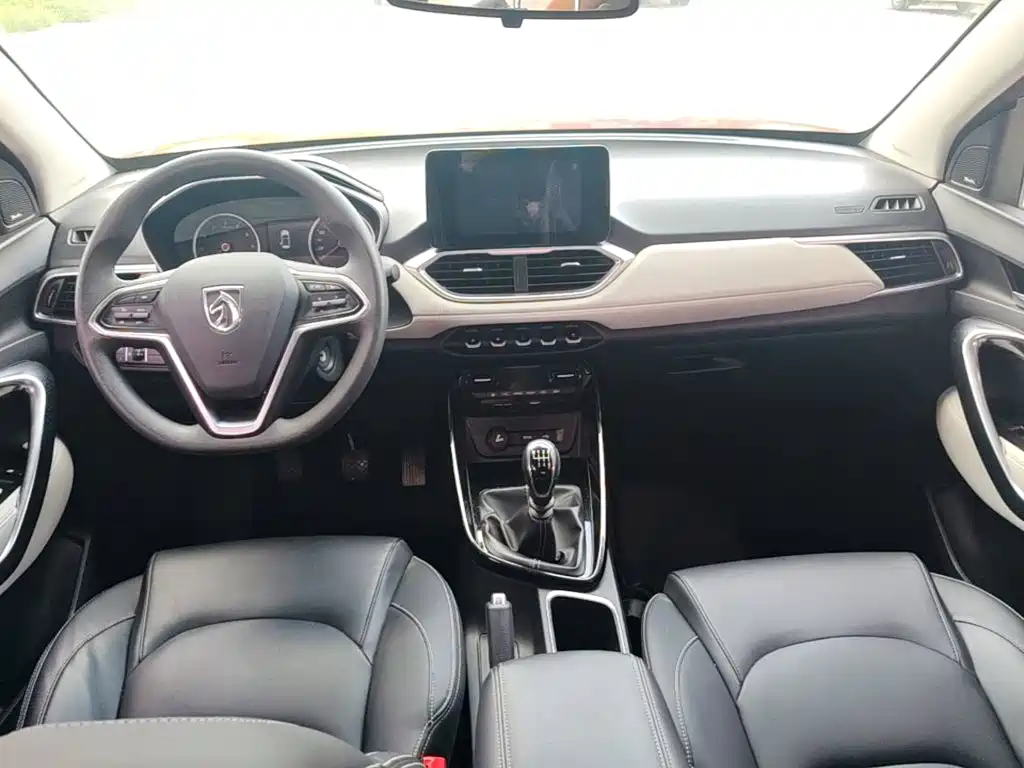 Baojun 530 2018 2018 1.5T Manual Luxury (China V)
