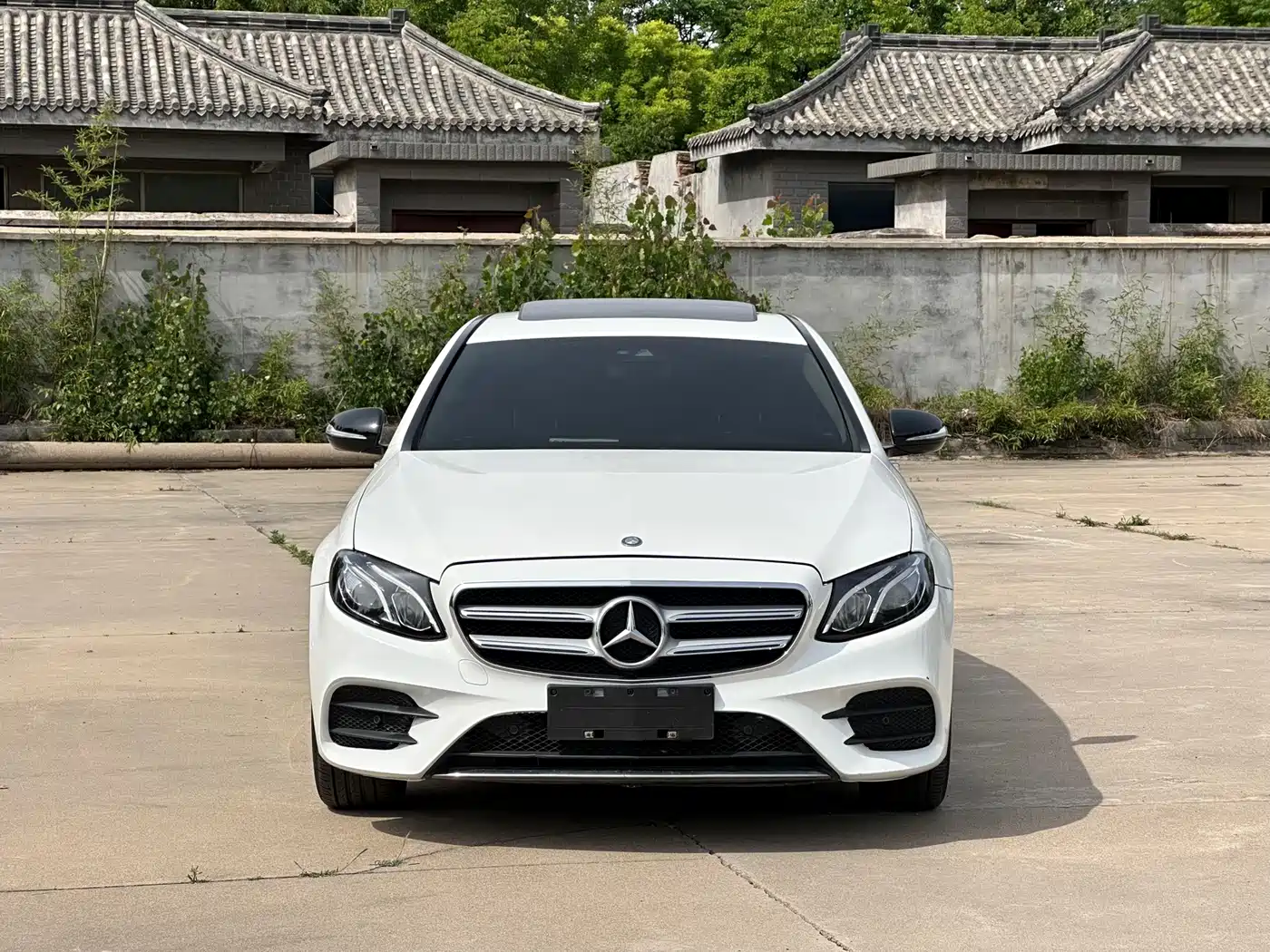 Mercedes-Benz E-Class 2016 E 300 L Sport Fashion Type фото 2