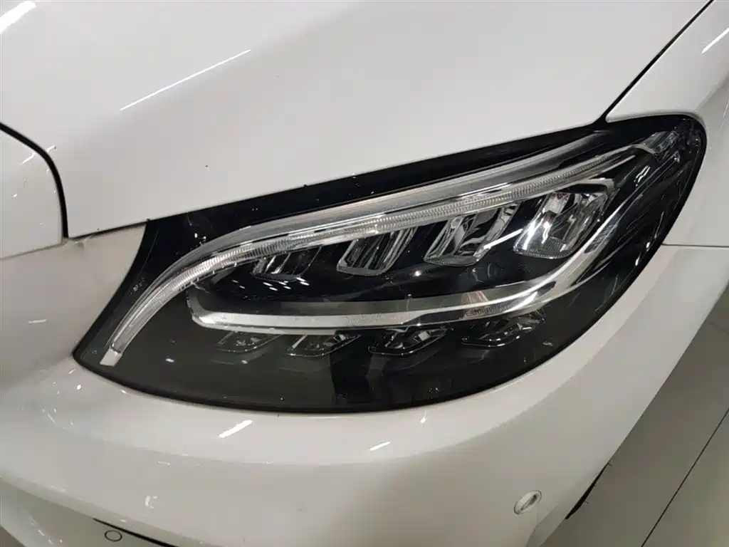 Mercedes-Benz C-Class 2019 Facelift C 260 L Sport фото 24