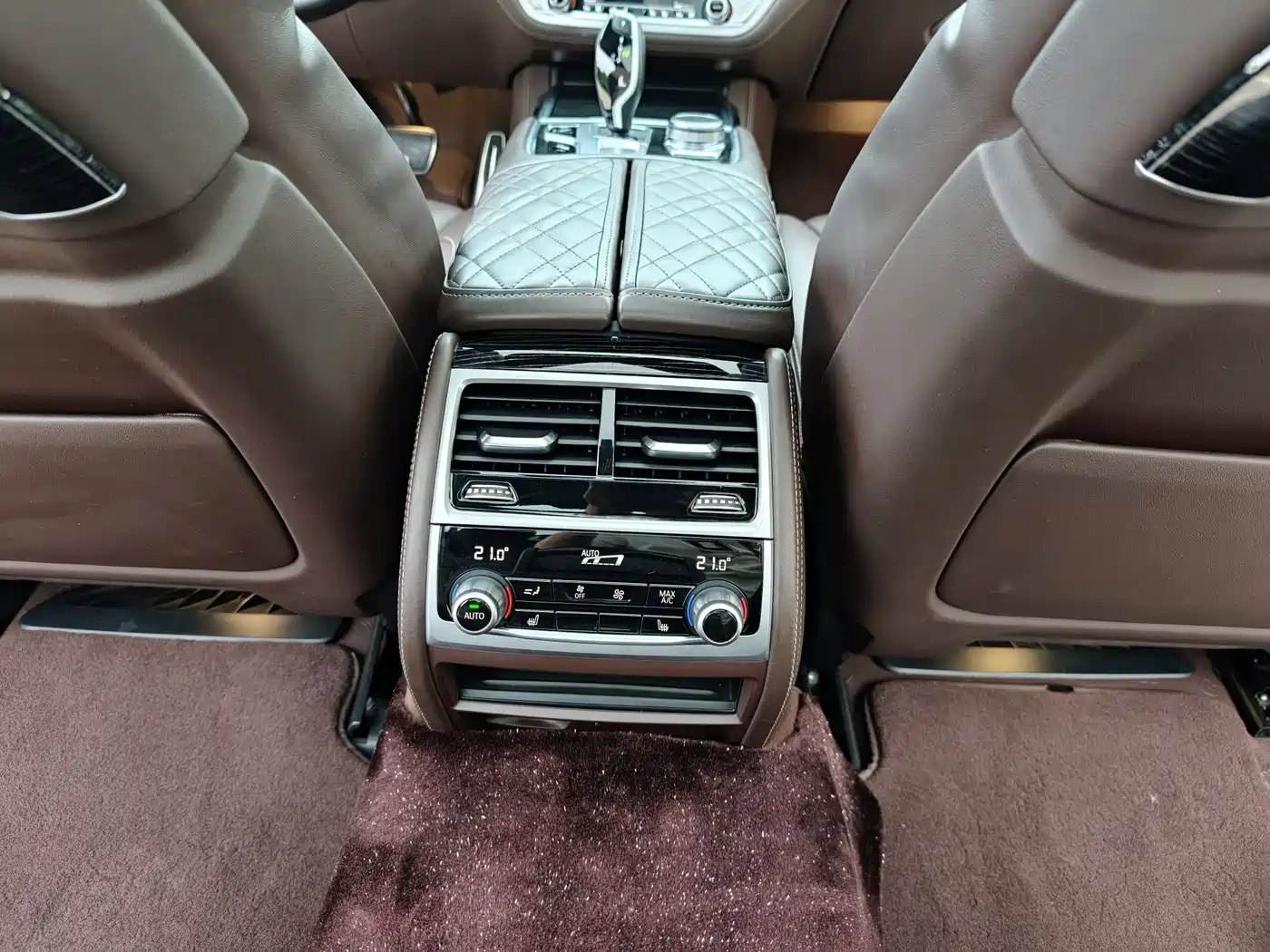 BMW 7 Series 2021 Model 740Li Premium M Sport Package фото 13