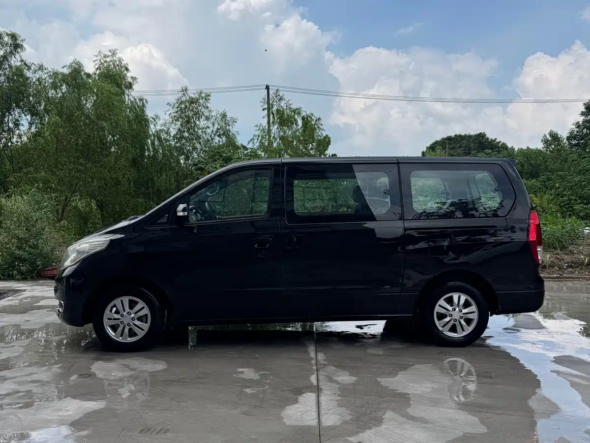 Dongfeng Fengxing Fengxing CM7 2018 2018 2.0T Manual Luxury
