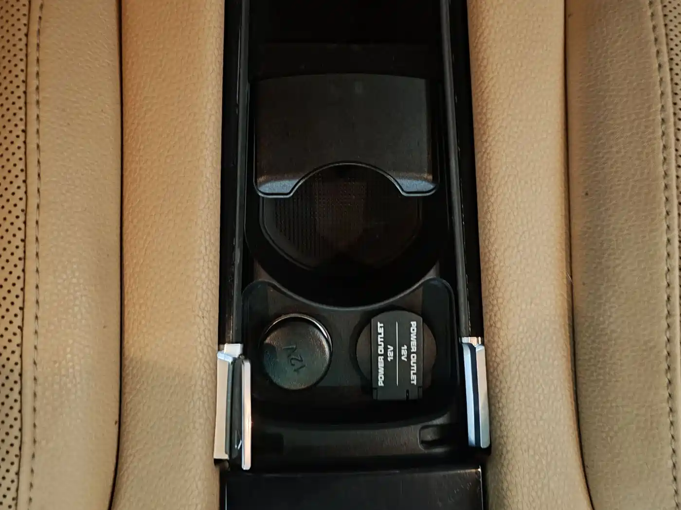 Porsche Panamera 2010 Model Panamera 4S 4.8L фото 15