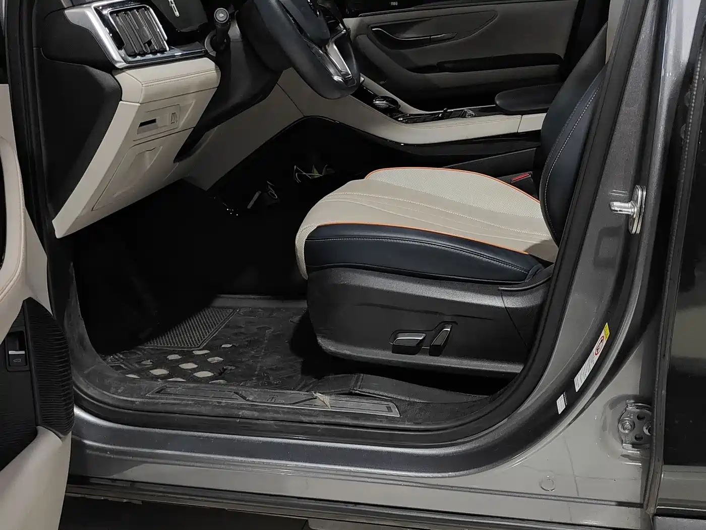 BYD Song PLUS PHEV 2021 DM-i 110KM Flagship фото 7