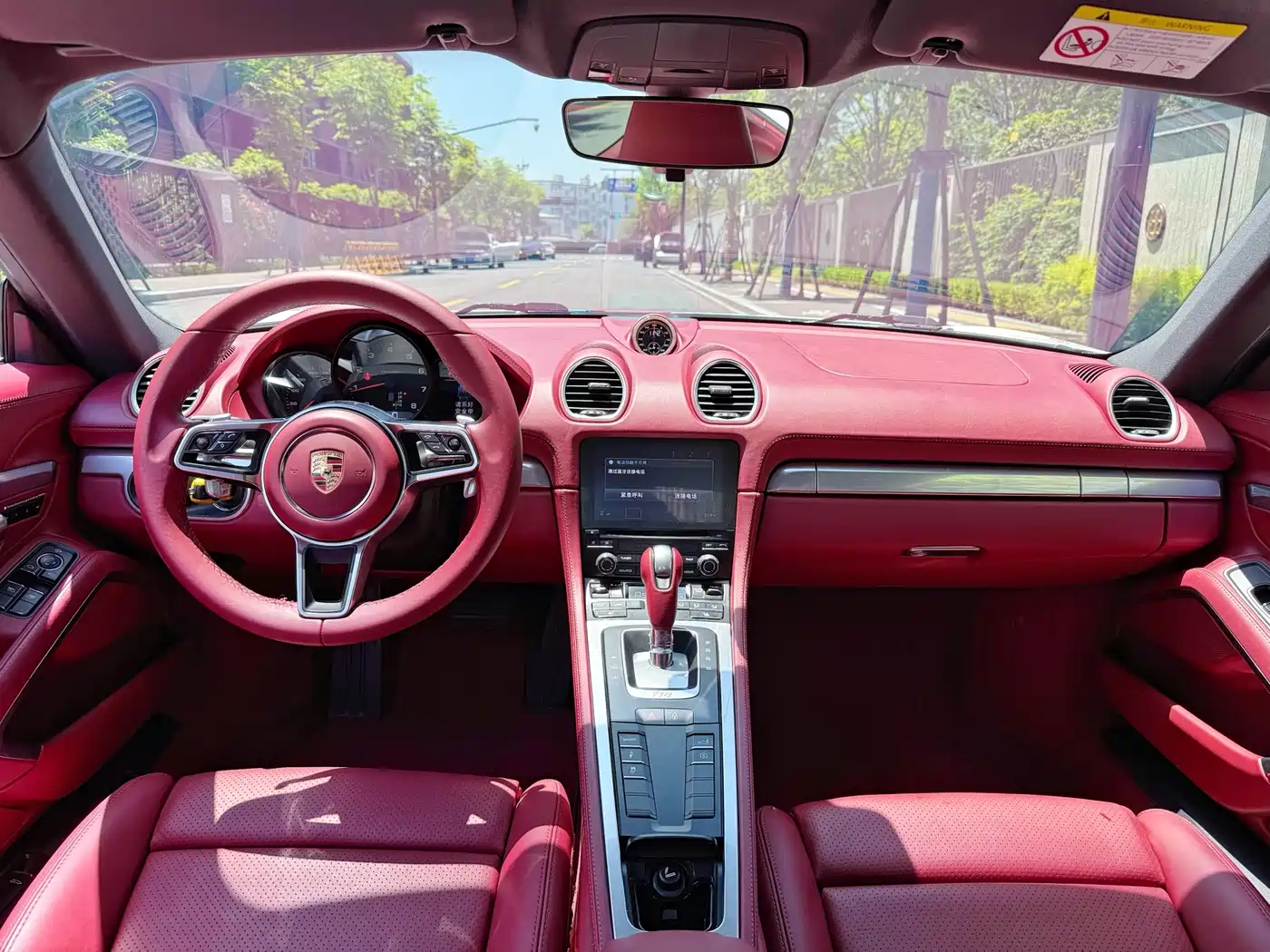 Porsche 718 2018 Cayman 2.0T фото 9