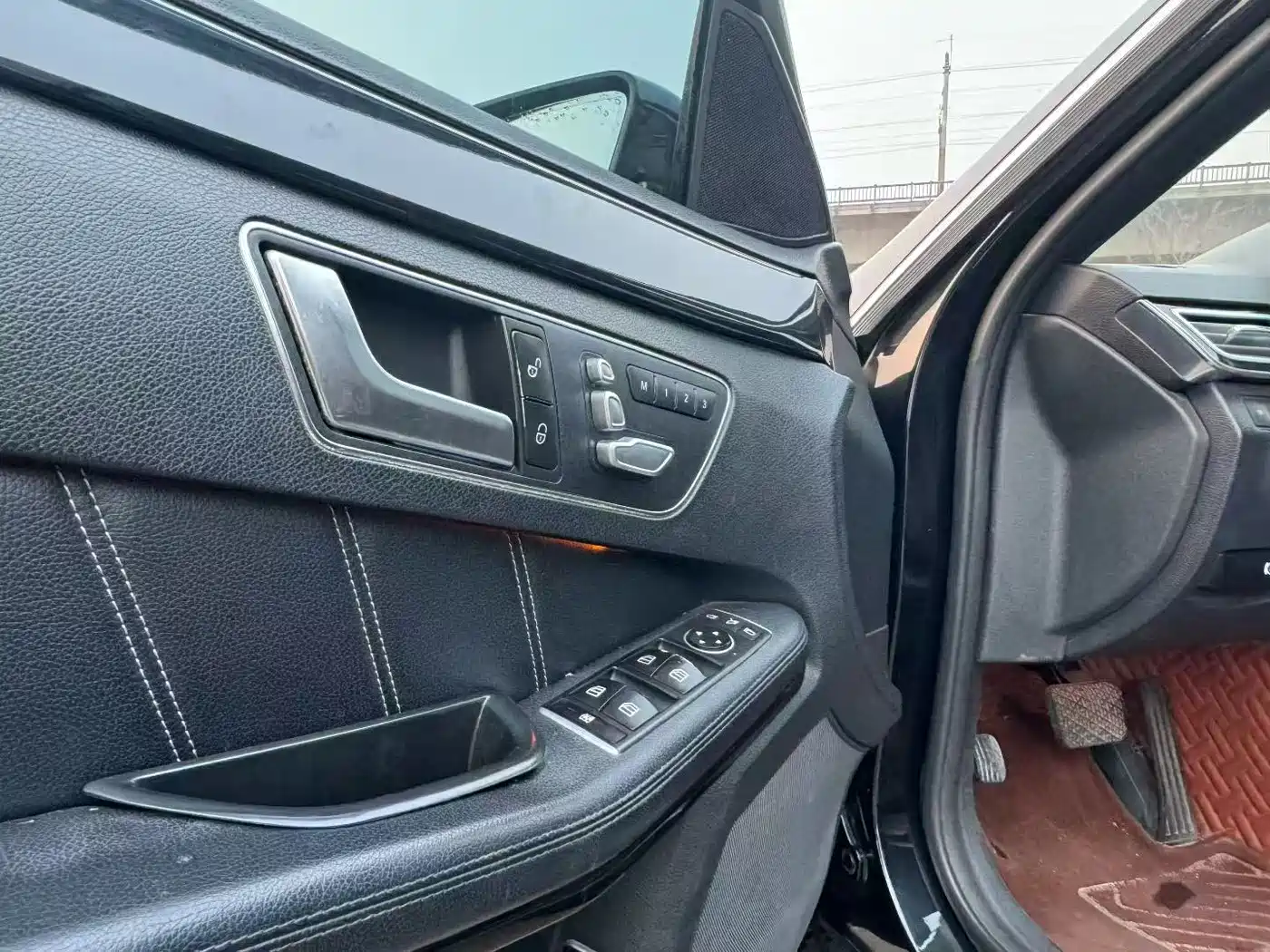 Mercedes-Benz E-Class 2014 Facelift E 300 L Sport фото 10