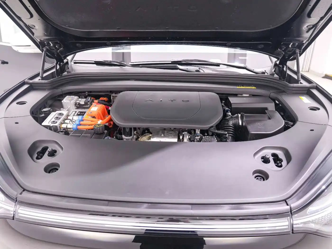 AITO Wenjie AITO M9 2024 Range Extender Max Edition 42kWh 6-seater фото 22