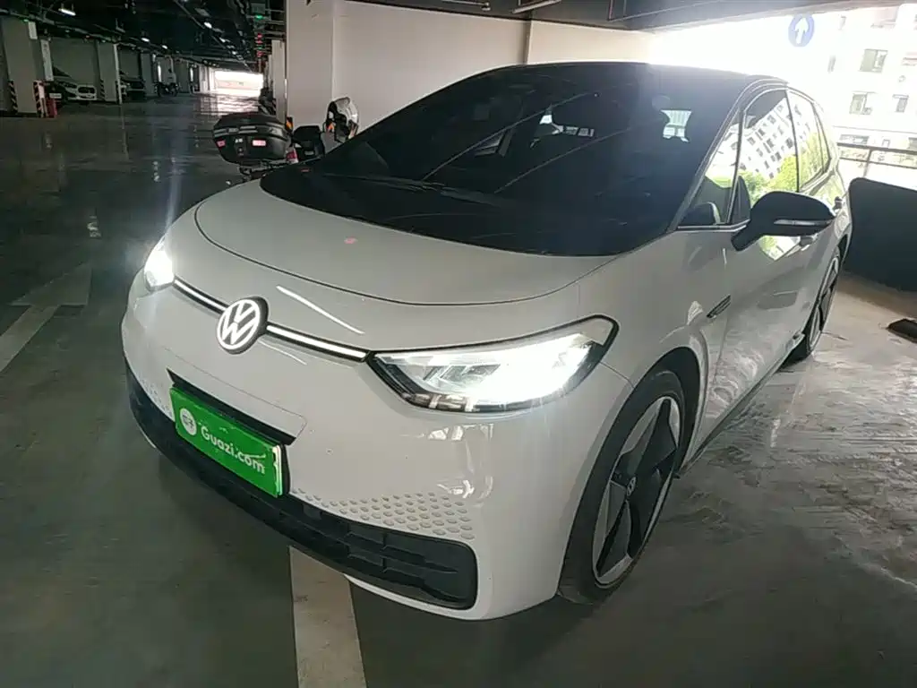 Volkswagen ID.3 2023 Pure Smart Edition фото 2