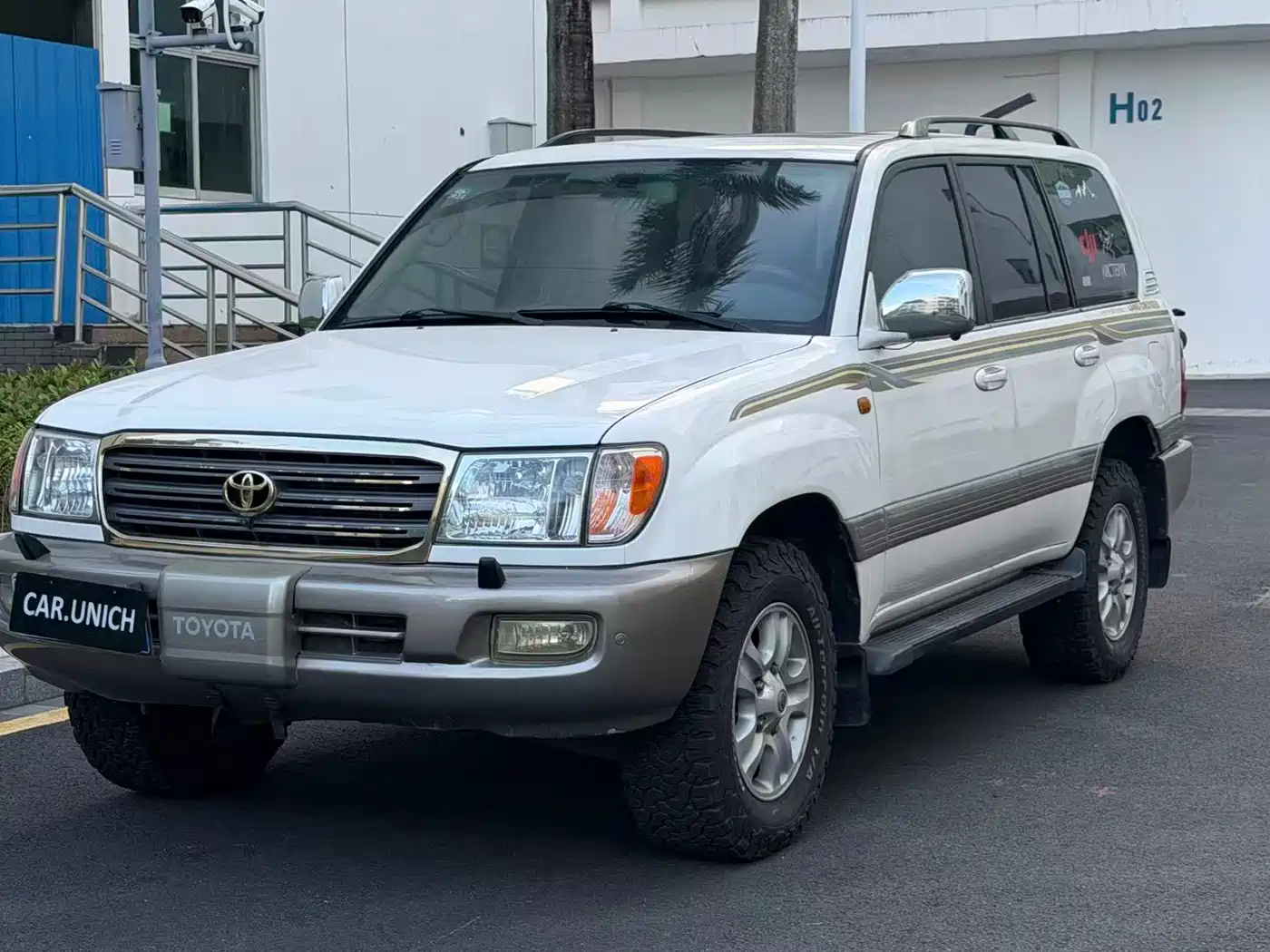 Toyota Land Cruiser