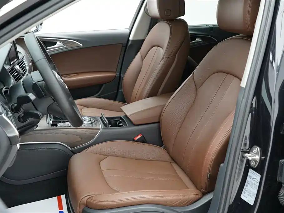 Audi A6L 2015 35 FSI quattro Comfort фото 4