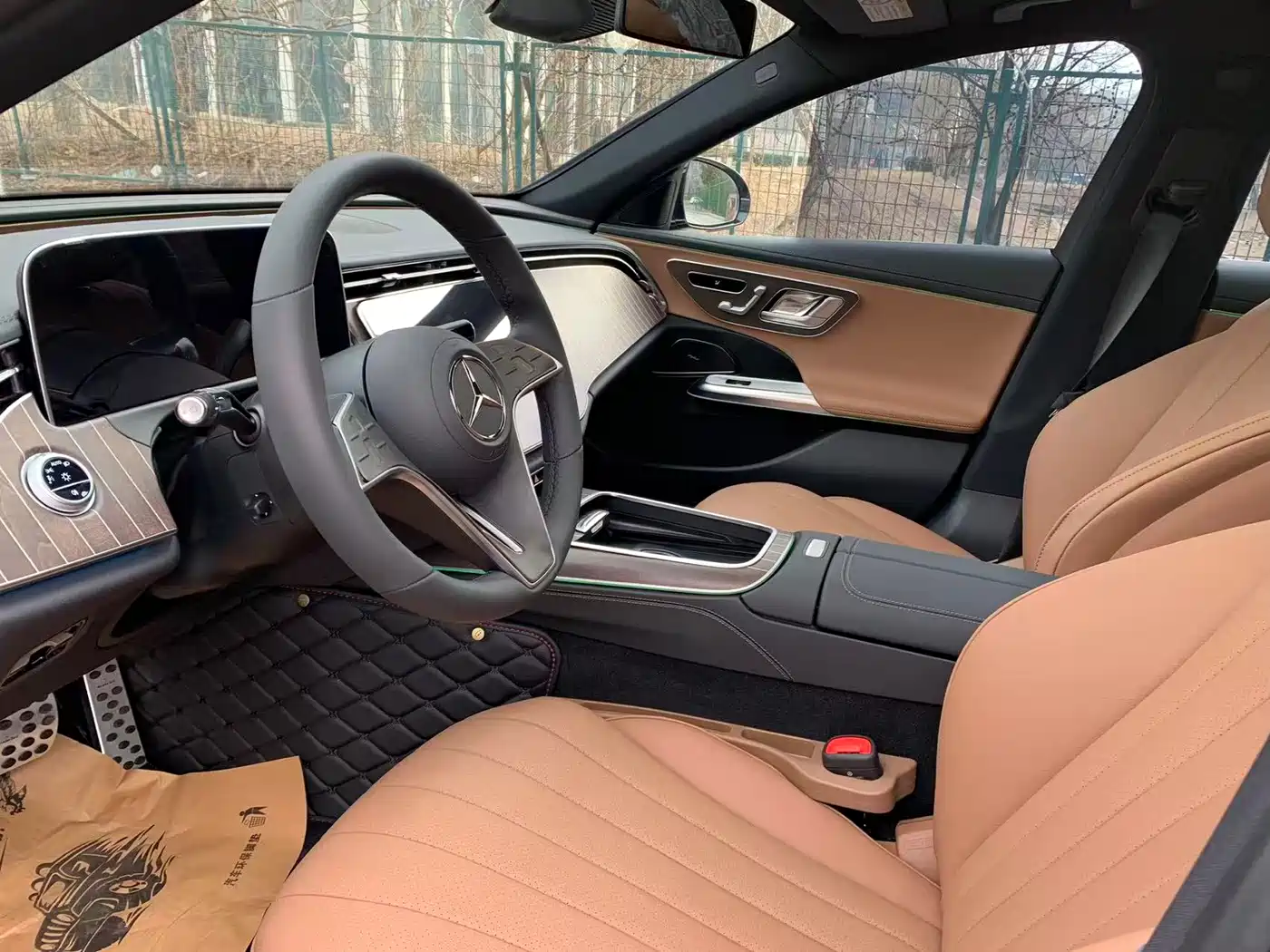 Mercedes-Benz E-Class 2025 E 300 L Fashion фото 20