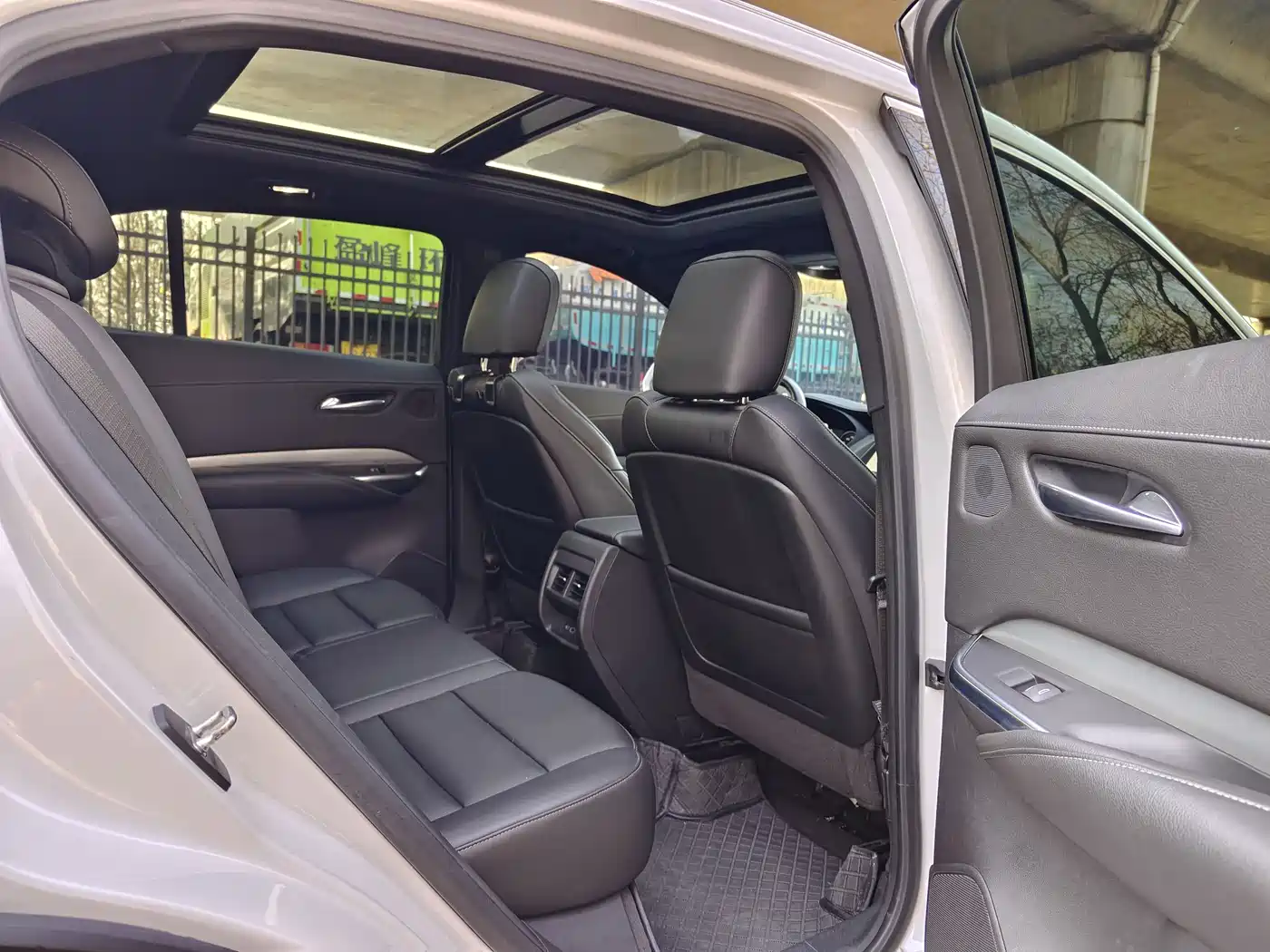 Cadillac XT4 2021 28T FWD Premium Edition фото 19