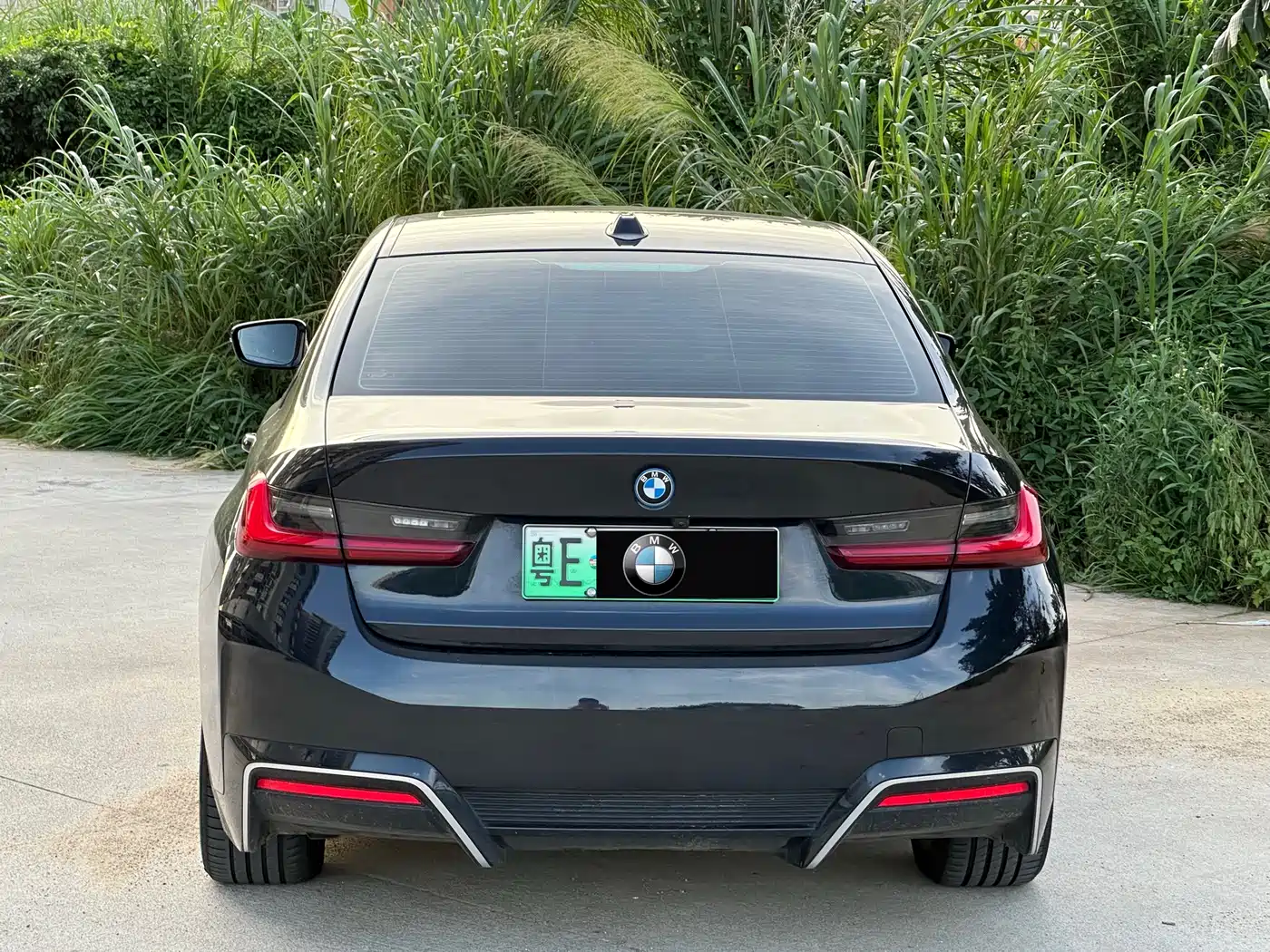 BMW i3 2024 eDrive 35 L фото 4