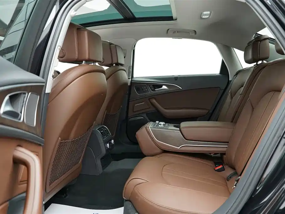 Audi A6L 2015 35 FSI quattro Comfort фото 6