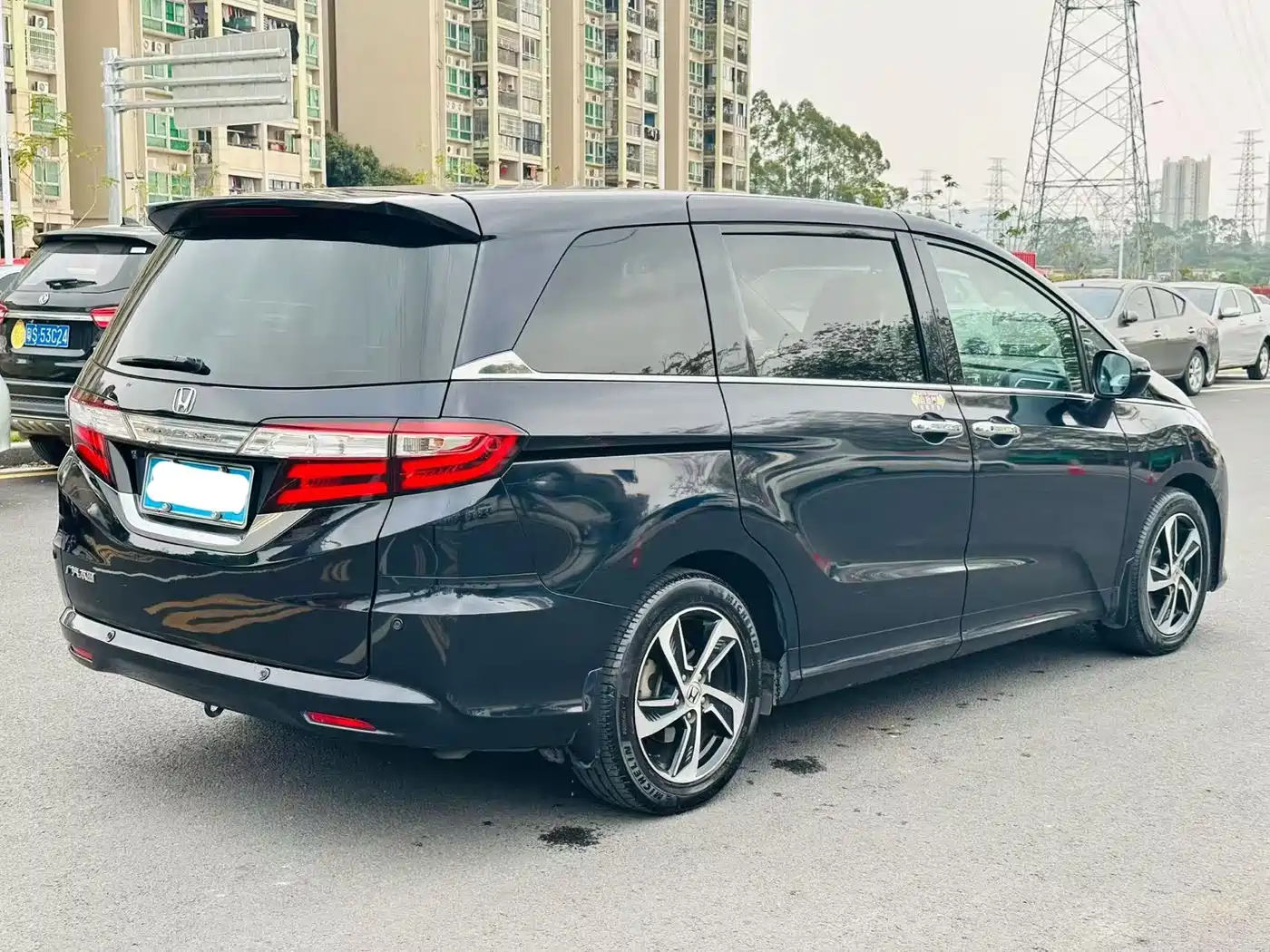 Фото 3 - Honda Odyssey