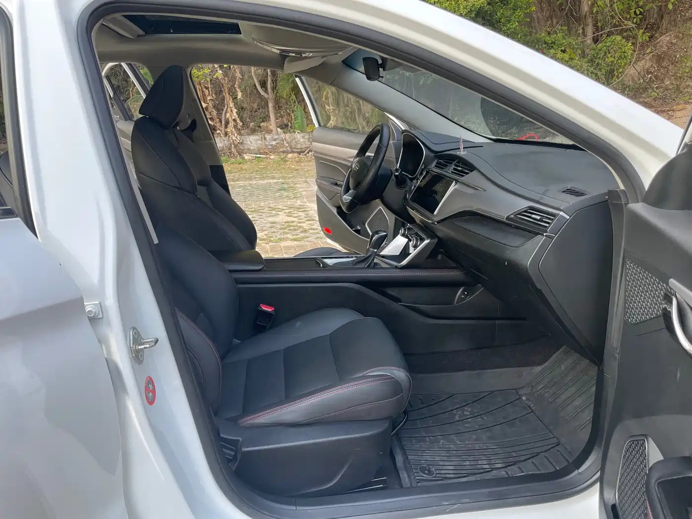 GEELY AUTOMOBILE BINRUI