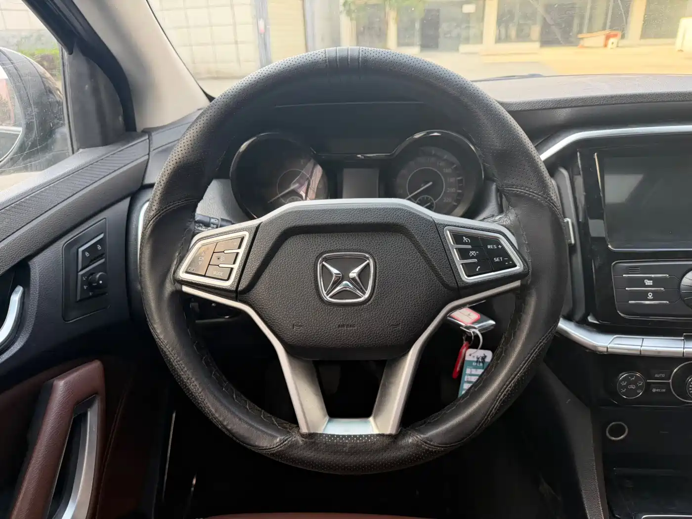 Jiangling Yusheng S350 2018 2016 2.0T Manual 4WD Gasoline Luxury Sunroof 7-seater