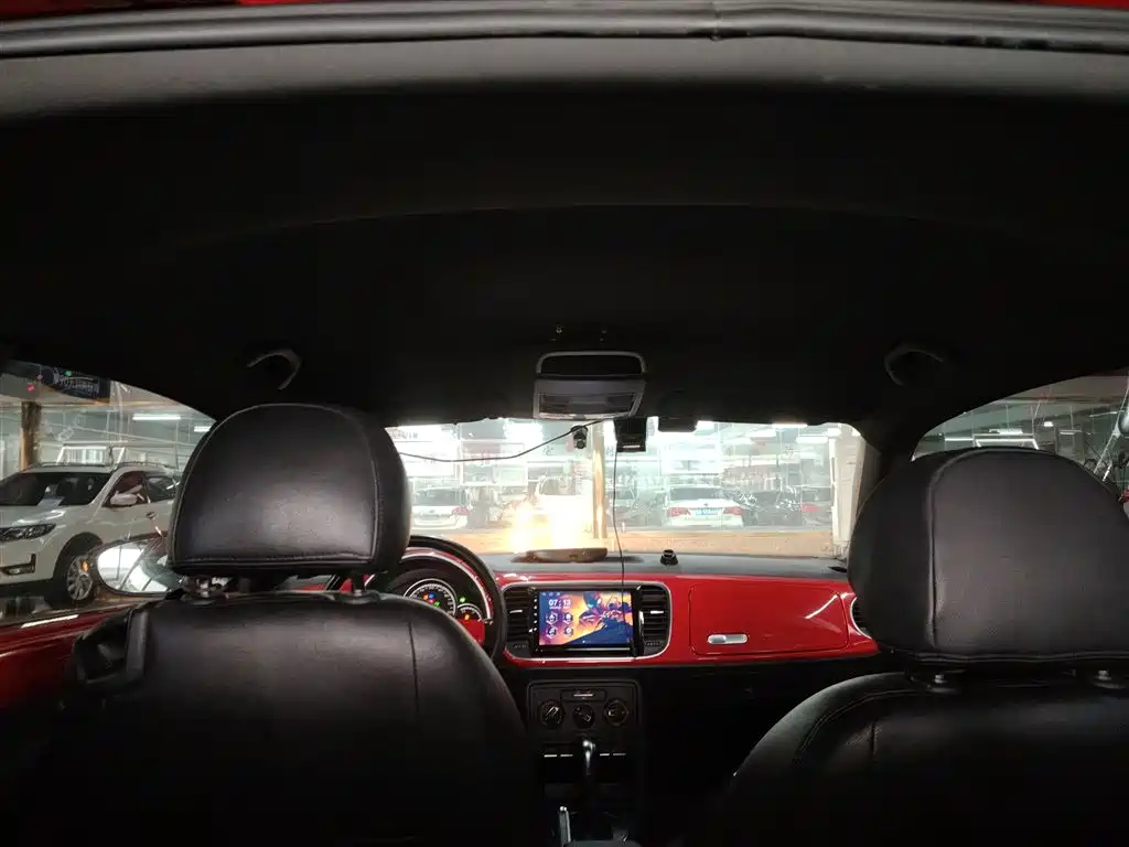 Volkswagen Beetle 2014 1.4TSI Fashion Edition фото 18