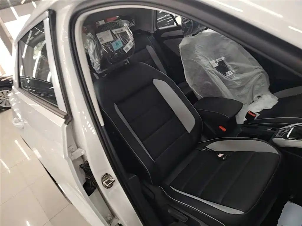 Volkswagen T-ROC 2026 280TSI DSG 2WD Time Edition фото 25