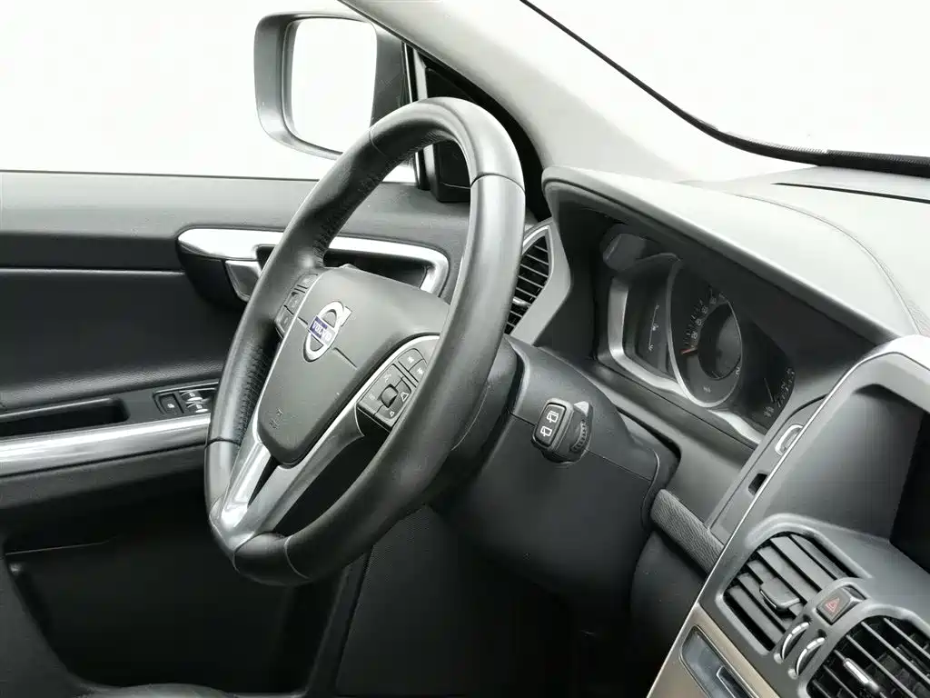 Photo 22 - Volvo XC60