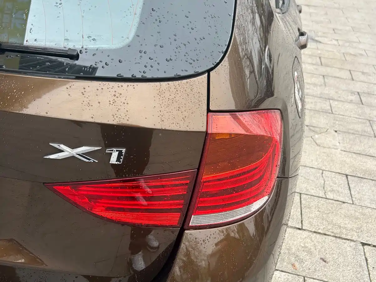 BMW X1 2014 sDrive18i Fashion Edition фото 5