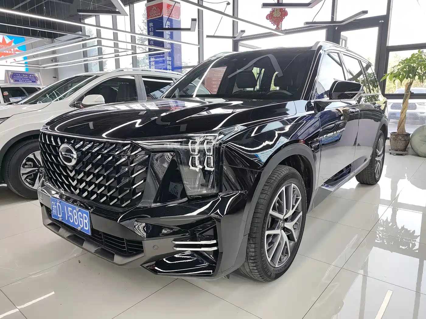 GAC Trumpchi GS8 2022 Pilot Series 2.0TGDI 2WD Luxury Smart Connect Edition (7-Seater)