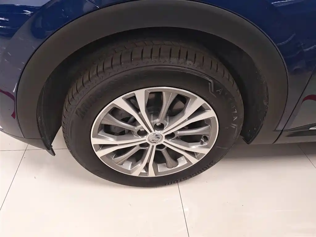 Buick Envision Plus 2023 Enclave Plus 652T 5-Seater Luxury фото 25
