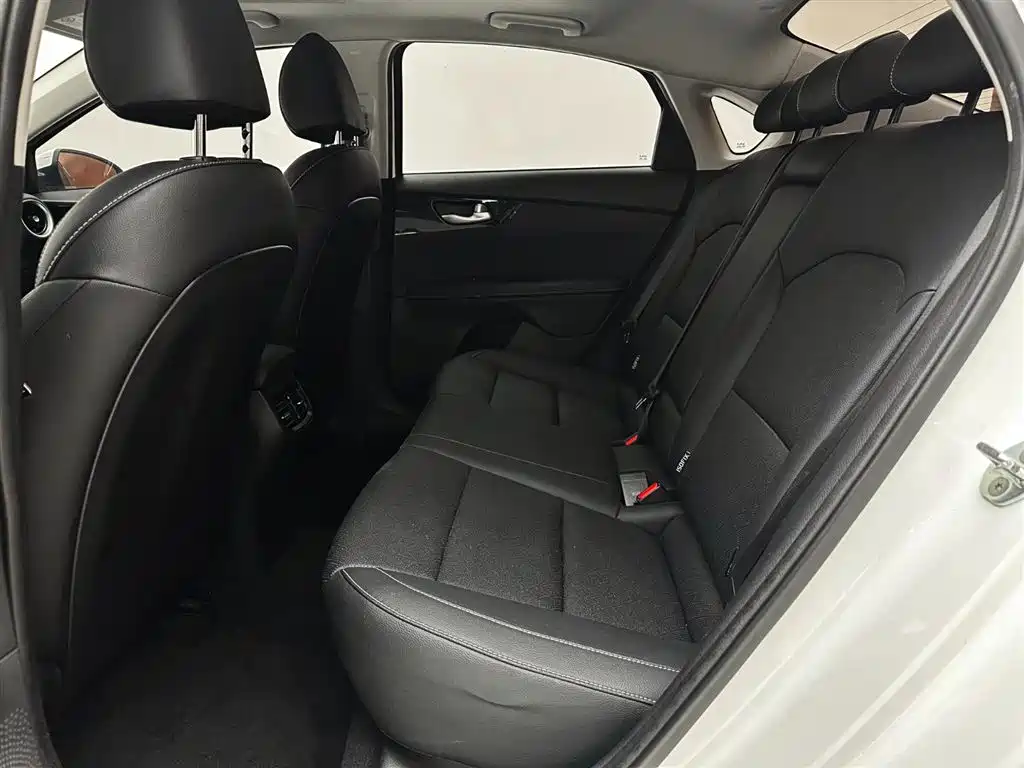Kia K3 2021 1.5L CVT Refreshed Edition фото 21