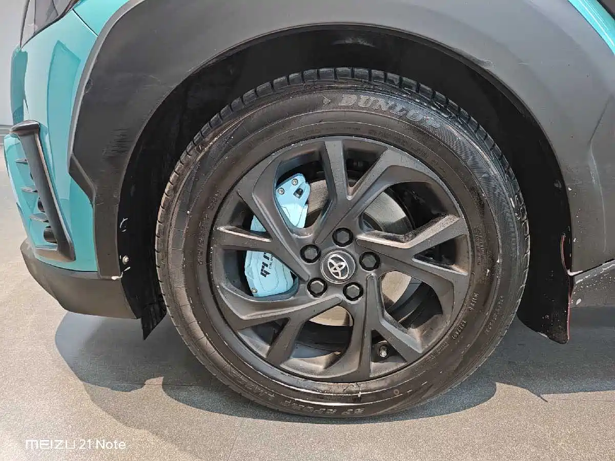 Toyota C-HR 2018 2.0L Leading Edition China VI фото 8