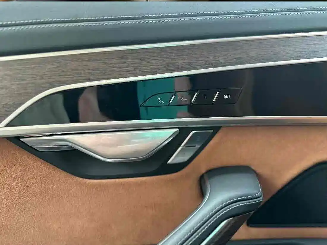 Audi A8 2023 A8L 55 TFSI quattro Flagship фото 11
