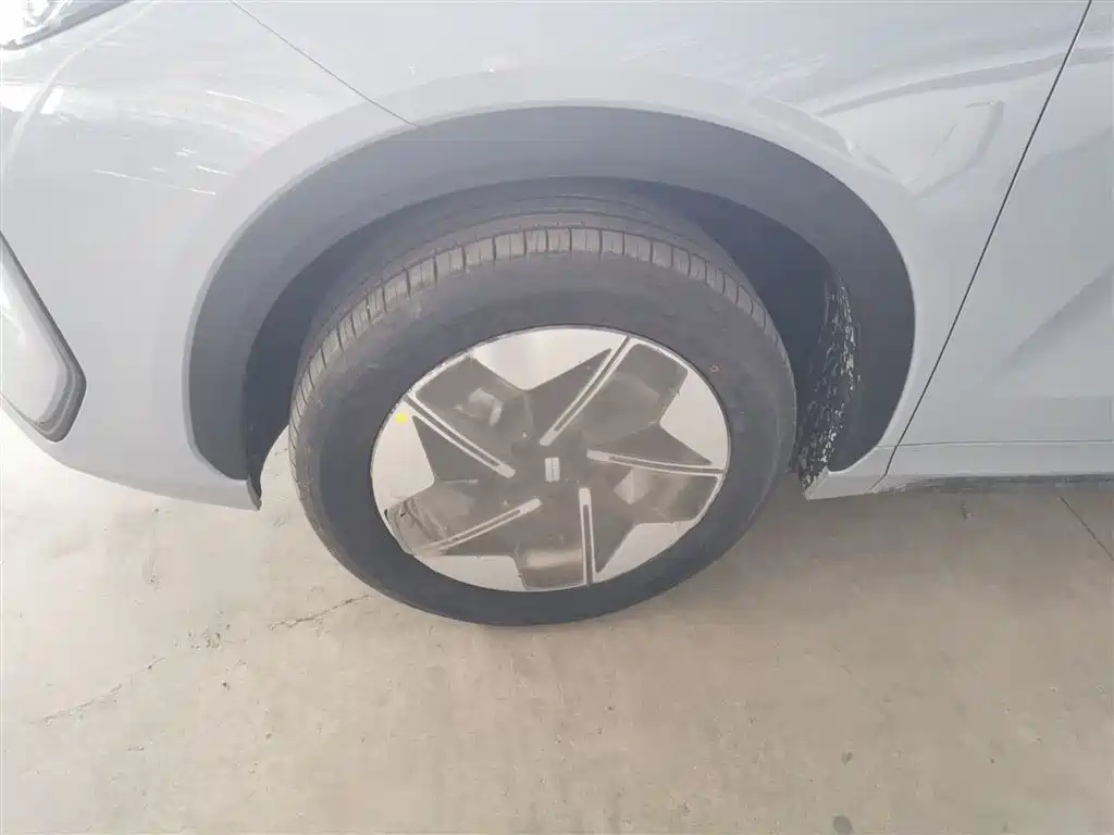 Geely Galaxy Galaxy E5 2026 530km Voyager Edition фото 23