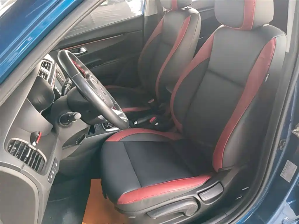 Kia KX CROSS 2018 1.6L Automatic Smart Sunroof Edition фото 15