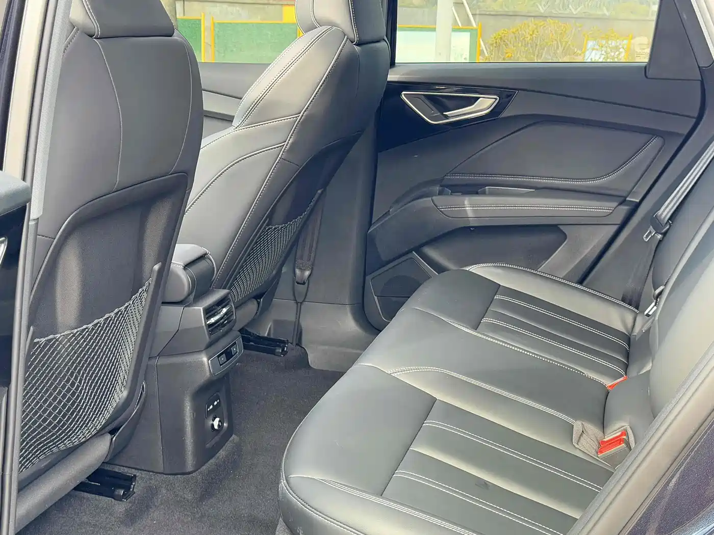 Audi Q4 e-tron 2022 40 e-tron Creation Edition фото 9