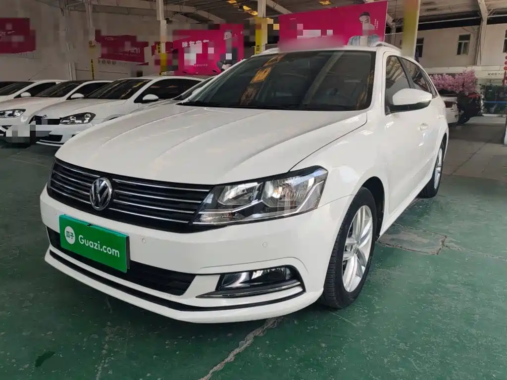 Volkswagen Lavida Tour 2017 180TSI DSG Comfort Edition фото 2