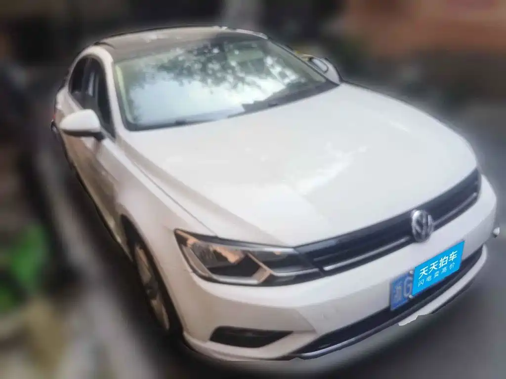 Photo 3 - Volkswagen Lamando