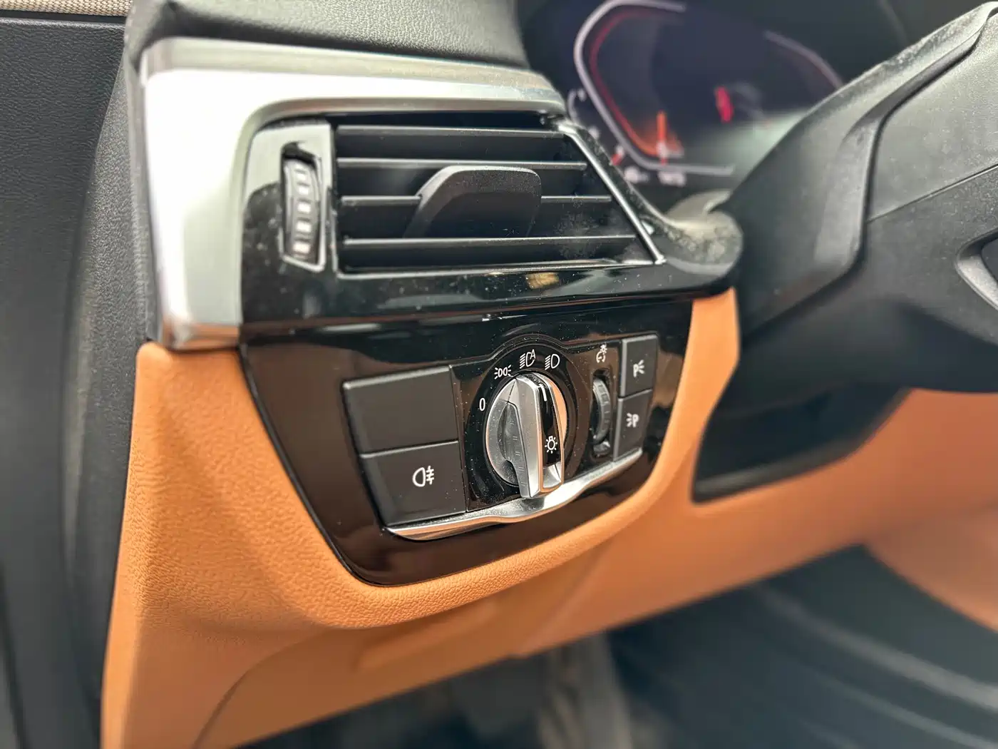 BMW 6 Series GT 2023 2022 Model 630i Luxury Design Package
