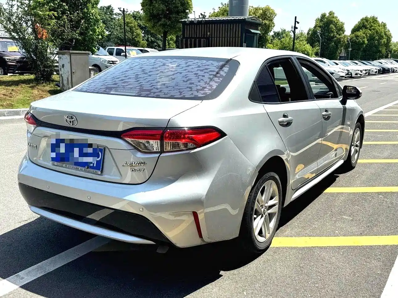Toyota Levin 2021 185T CVT Luxury Edition фото 6