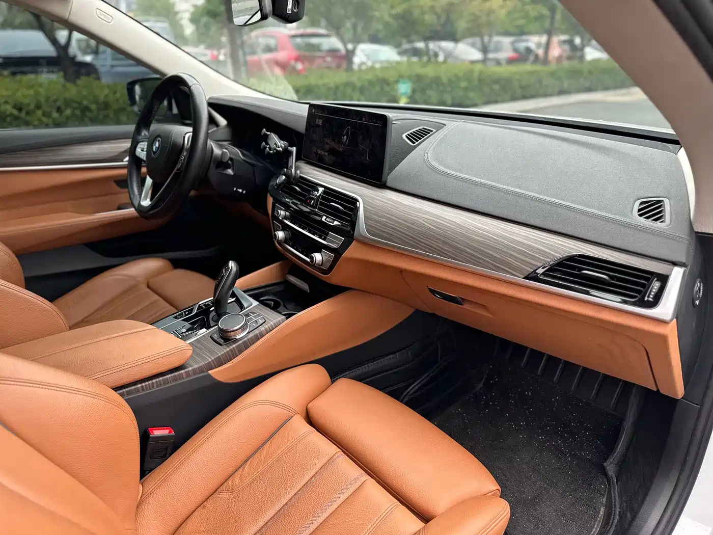 BMW 6 Series GT 2023 2022 Model 630i Luxury Design Package