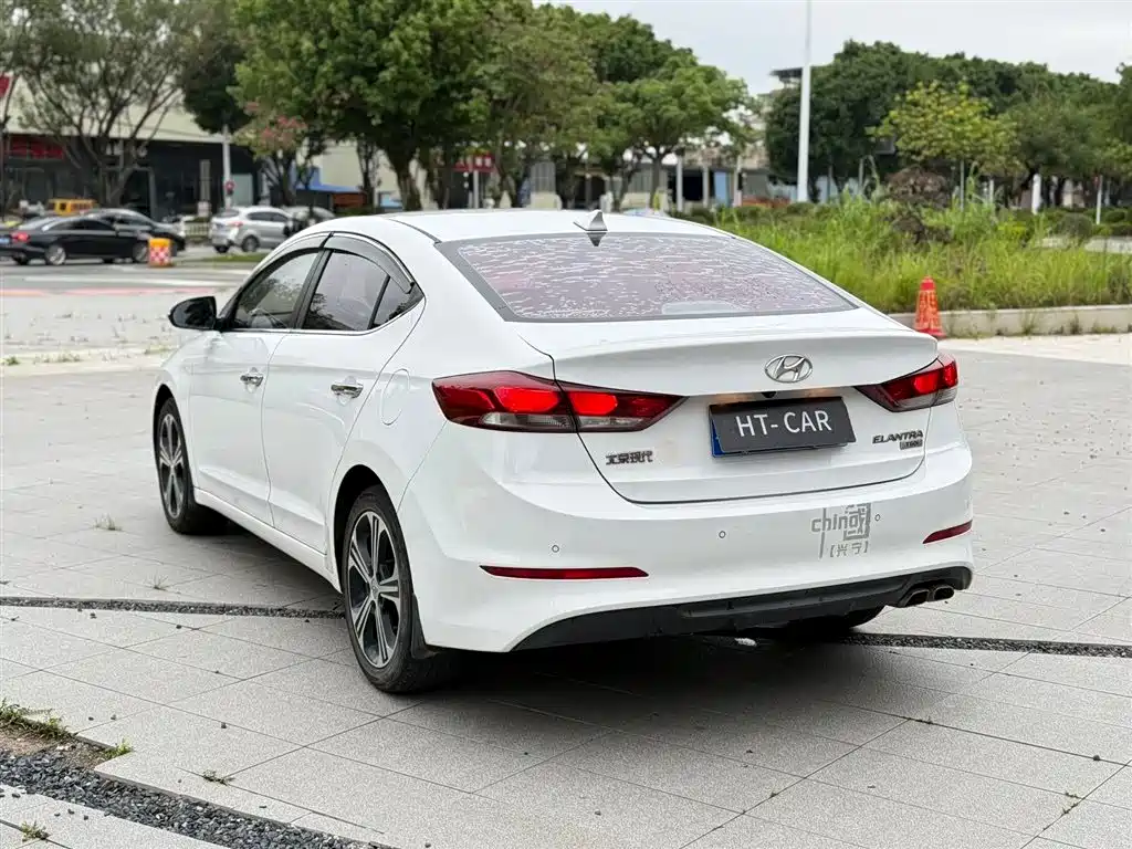 Hyundai Elantra 2019 1.4T Dual-clutch XuanDong·Vitality Type фото 4