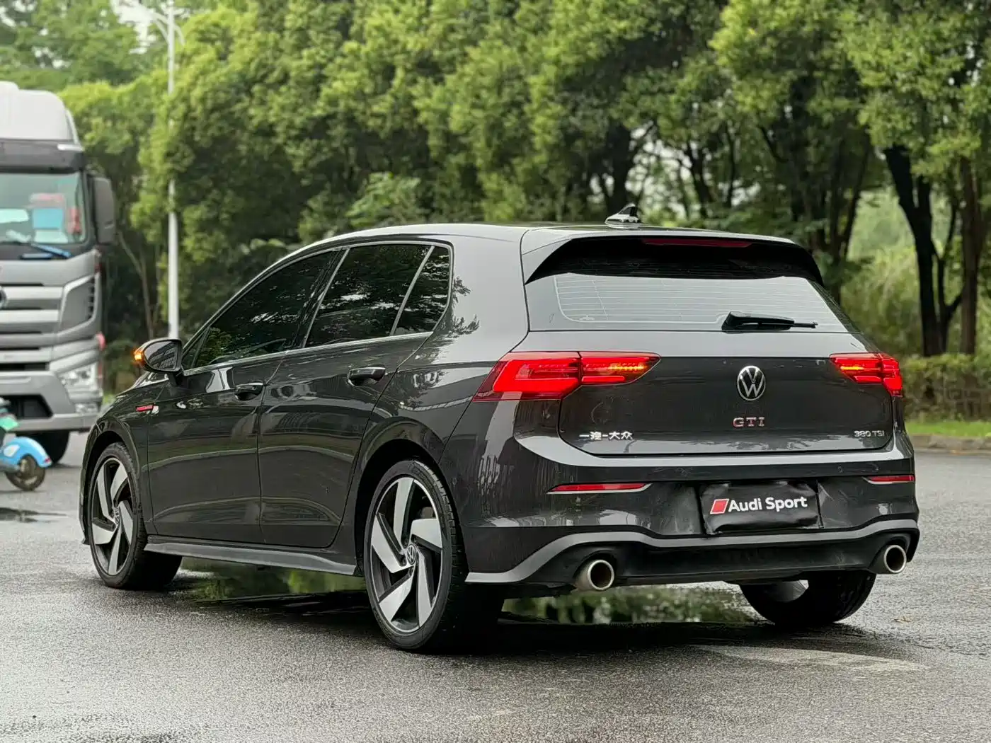 Volkswagen Golf GTI 2021 380TSI DSG GTI фото 7