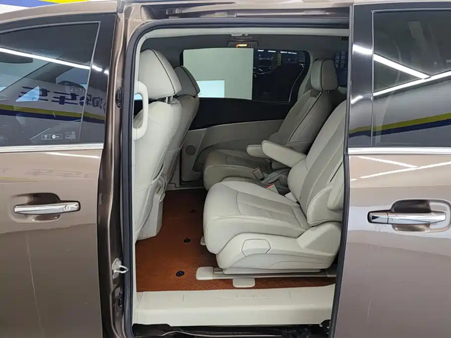 Buick GL8 2020 Model Land Business Class 652T Luxury фото 11