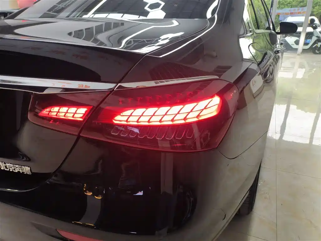 Mercedes-Benz E-Class 2023 Facelift E 300 L Luxury фото 8