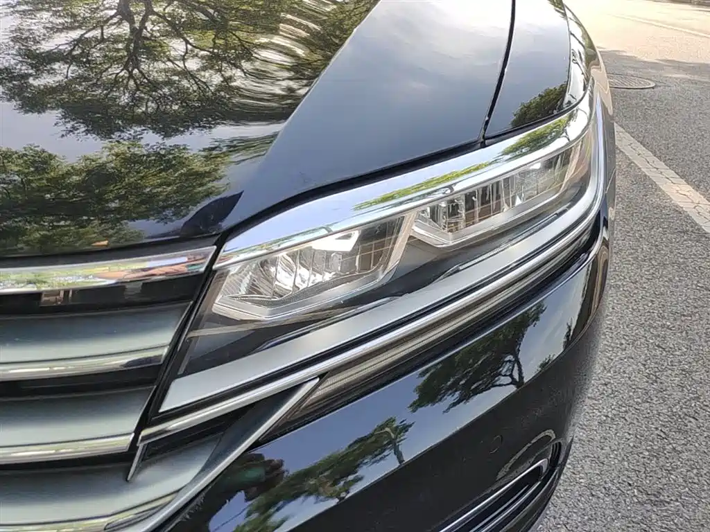 Volkswagen Phideon 2018 Facelift 380TSI FWD Business фото 24